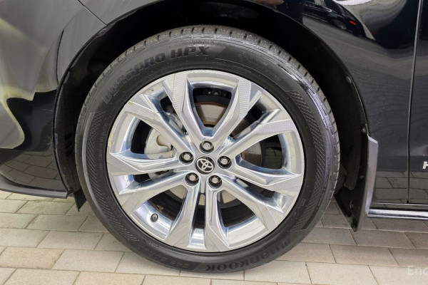 2021 Toyota Sienna с пробегом 85 720 км