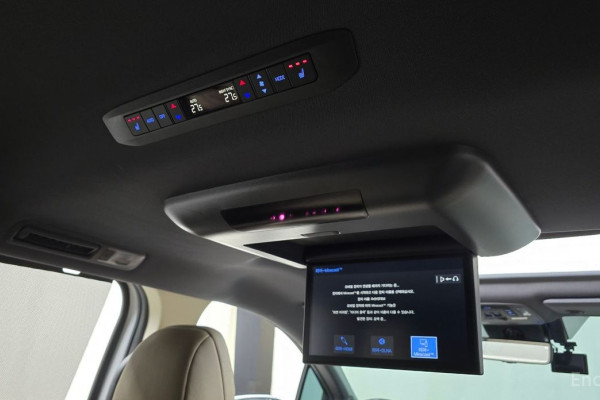 2023 Toyota Sienna с пробегом 12 363 км