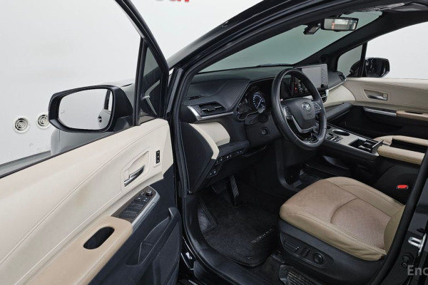 2021 Toyota Sienna с пробегом 115 079 км