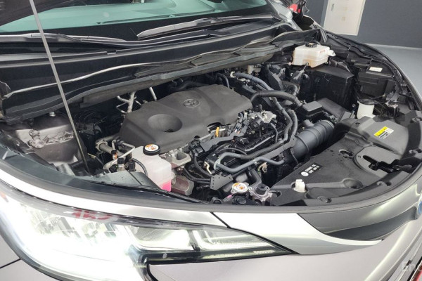 2023 Toyota Sienna с пробегом 49 958 км