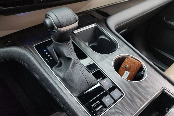 2023 Toyota Sienna с пробегом 49 958 км