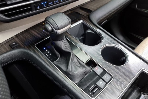 2023 Toyota Sienna с пробегом 50 454 км