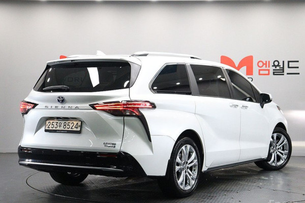 2022 Toyota Sienna с пробегом 31 390 км
