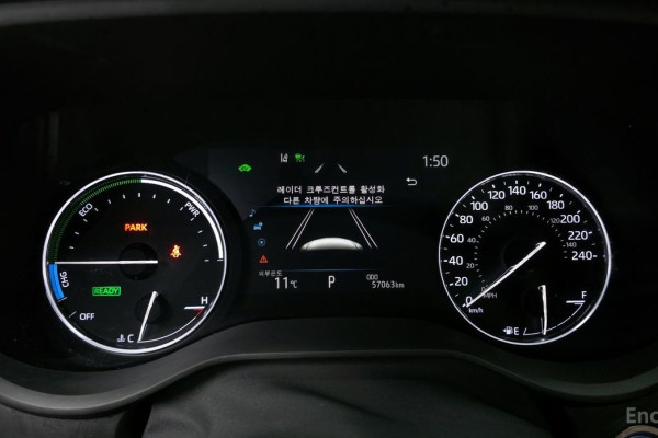 2023 Toyota Sienna с пробегом 57 063 км