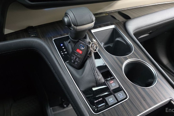 2023 Toyota Sienna с пробегом 54 651 км