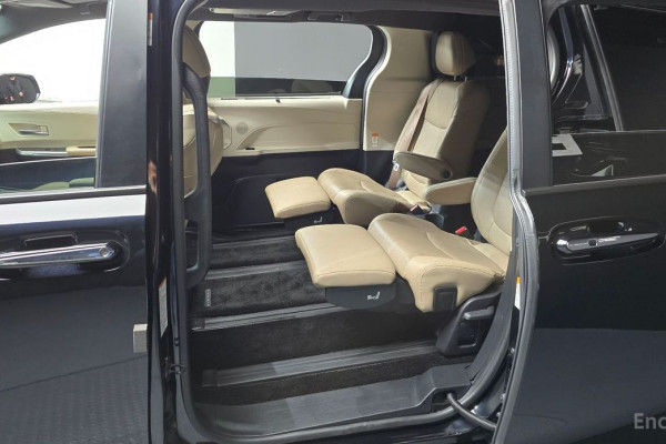 2022 Toyota Sienna с пробегом 38 689 км