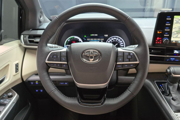 2022 Toyota Sienna с пробегом 38 689 км