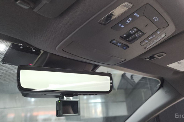 2023 Toyota Sienna с пробегом 49 958 км