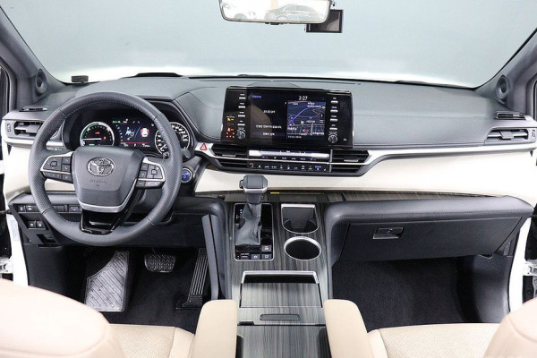 2022 Toyota Sienna с пробегом 31 390 км