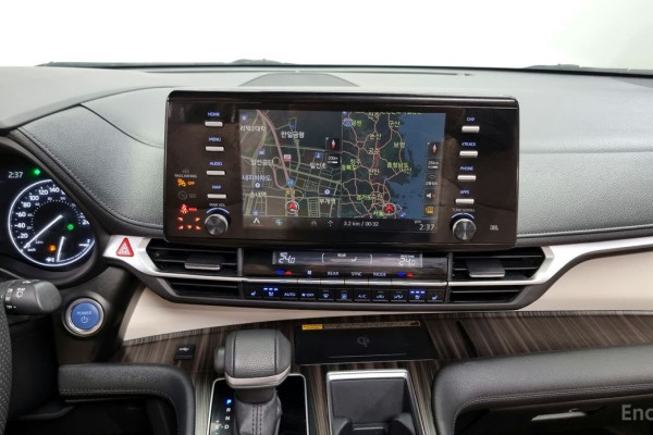 2023 Toyota Sienna с пробегом 50 454 км