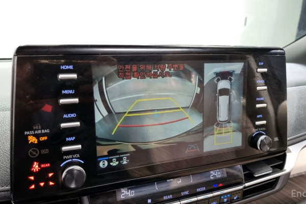 2023 Toyota Sienna с пробегом 50 454 км