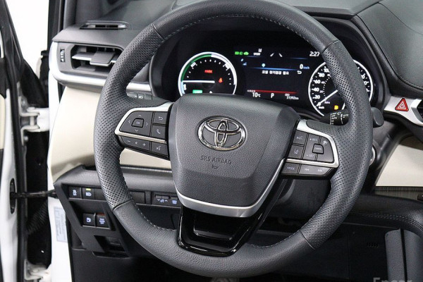 2022 Toyota Sienna с пробегом 31 390 км