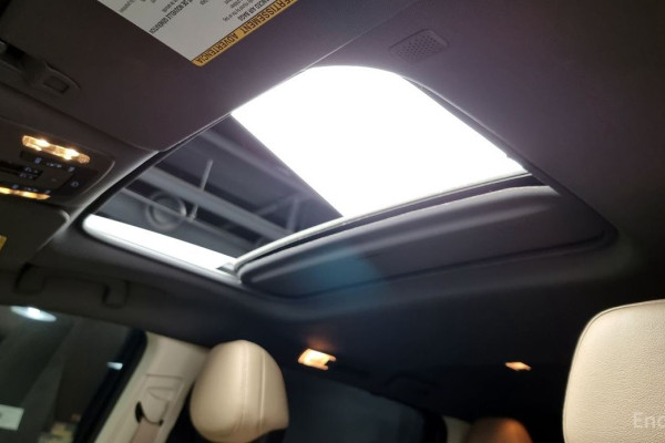 2023 Toyota Sienna с пробегом 50 454 км