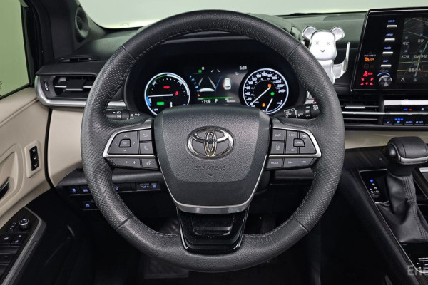 2023 Toyota Sienna с пробегом 46 242 км