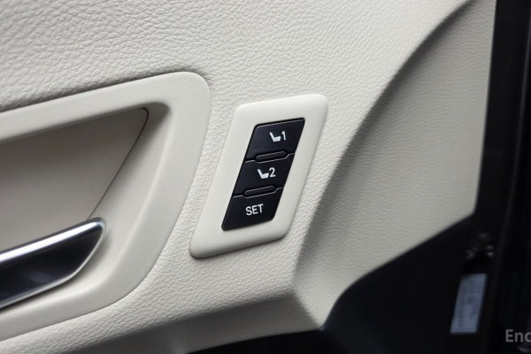 2023 Toyota Sienna с пробегом 54 651 км