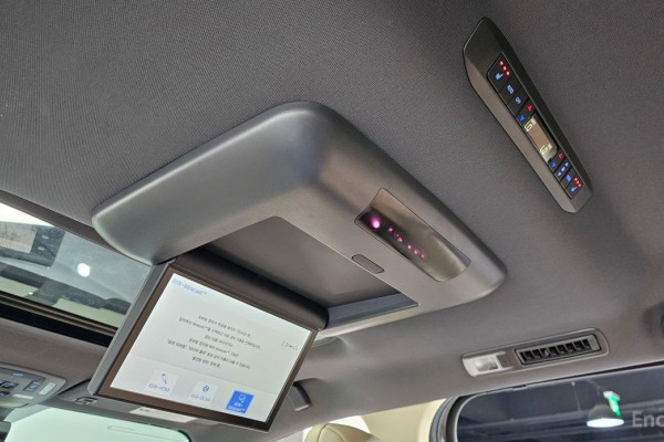 2023 Toyota Sienna с пробегом 72 609 км