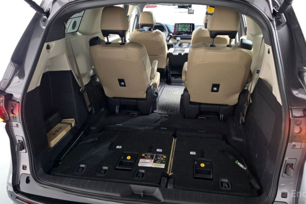 2023 Toyota Sienna с пробегом 54 651 км
