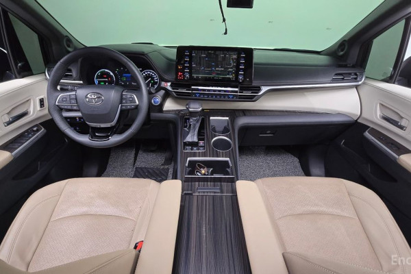 2022 Toyota Sienna с пробегом 70 164 км