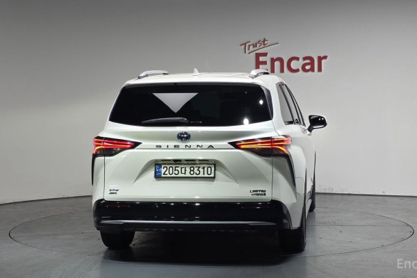 2021 Toyota Sienna с пробегом 73 186 км