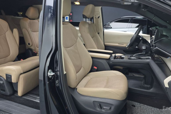 2022 Toyota Sienna с пробегом 70 164 км