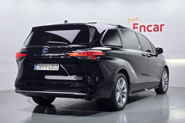 2021 Toyota Sienna с пробегом 47 923 км