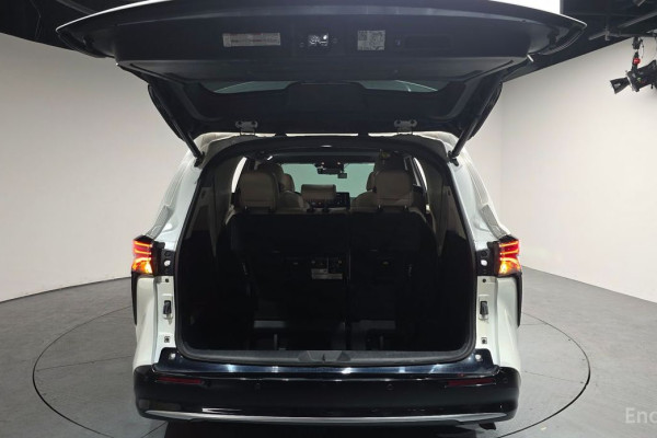 2021 Toyota Sienna с пробегом 73 186 км