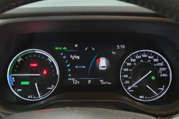 2022 Toyota Sienna с пробегом 42 271 км