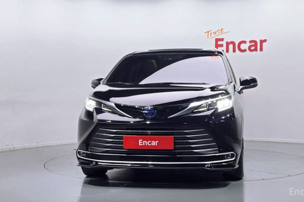 2021 Toyota Sienna с пробегом 47 923 км