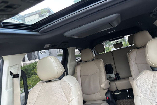 2023 Toyota Sienna с пробегом 105 000 км