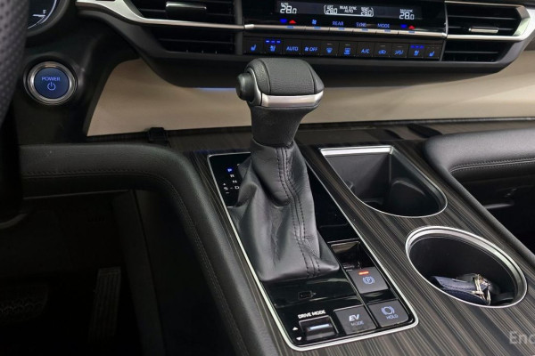 2021 Toyota Sienna с пробегом 47 923 км