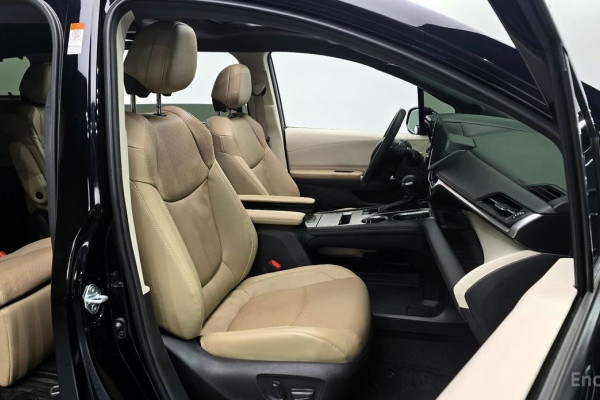 2021 Toyota Sienna с пробегом 47 923 км