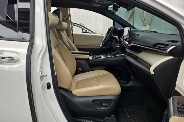 2021 Toyota Sienna с пробегом 67 333 км