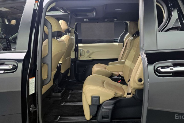 2021 Toyota Sienna с пробегом 47 923 км