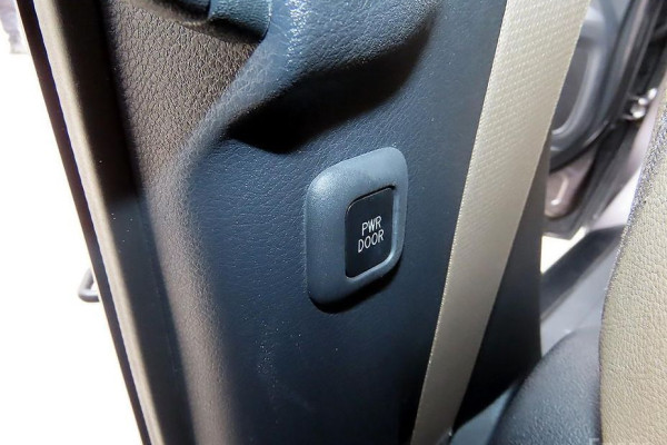 2021 Toyota Sienna с пробегом 77 910 км