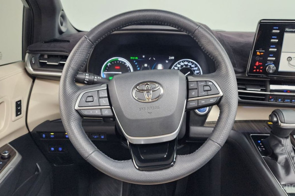 2021 Toyota Sienna с пробегом 97 934 км