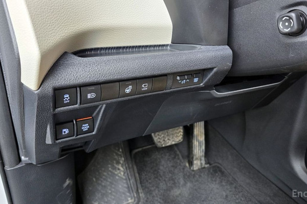 2021 Toyota Sienna с пробегом 67 333 км