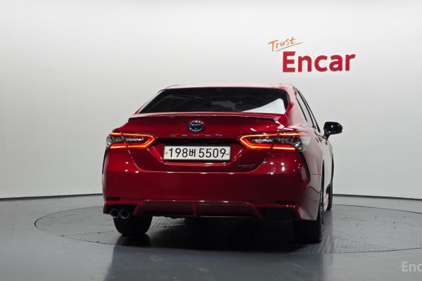 2021 Toyota Camry с пробегом 57 006 км