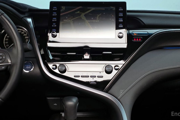 2023 Toyota Camry с пробегом 13 356 км