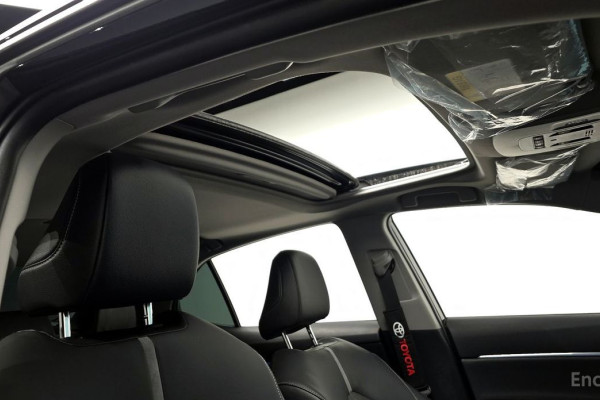 2023 Toyota Camry с пробегом 13 356 км