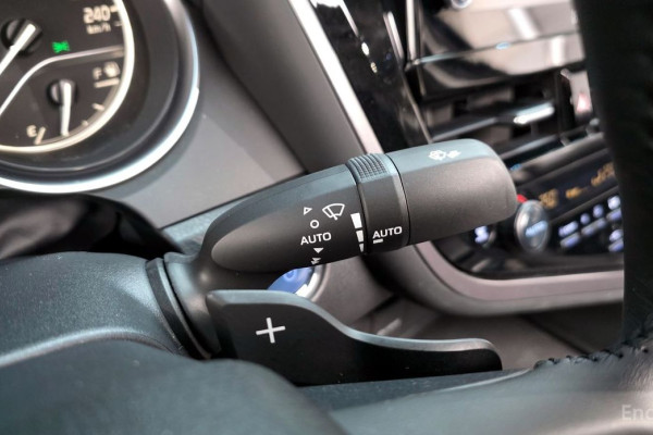 2023 Toyota Camry с пробегом 13 356 км