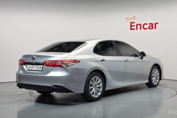 2021 Toyota Camry с пробегом 51 476 км