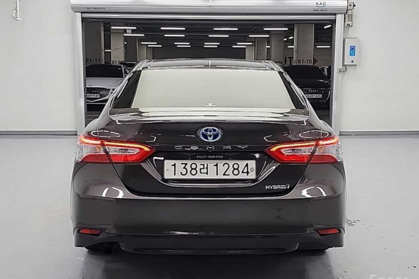 2021 Toyota Camry с пробегом 62 738 км