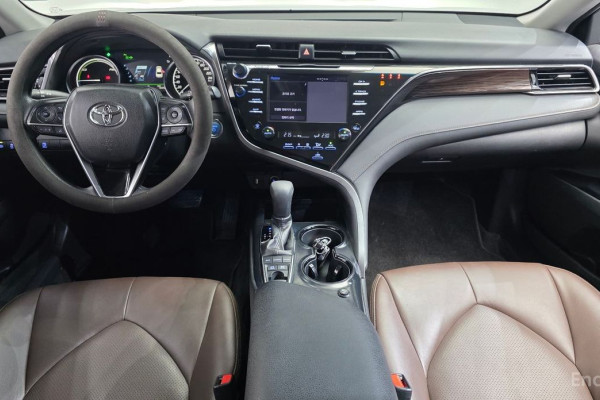 2021 Toyota Camry с пробегом 51 476 км