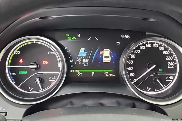 2021 Toyota Camry с пробегом 62 738 км