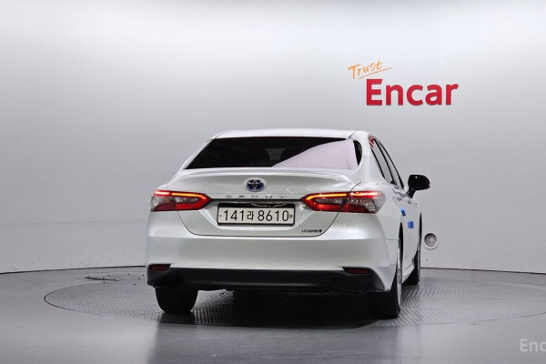 2022 Toyota Camry с пробегом 119 708 км