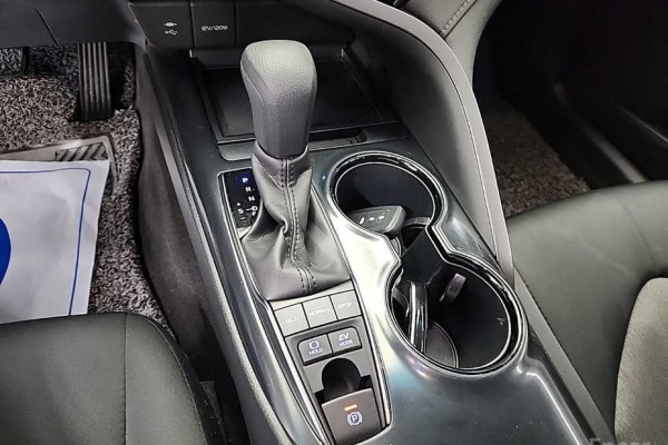 2021 Toyota Camry с пробегом 62 738 км