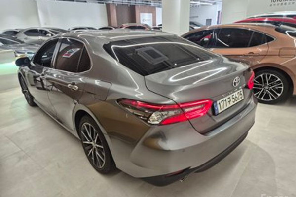 2023 Toyota Camry с пробегом 41 500 км