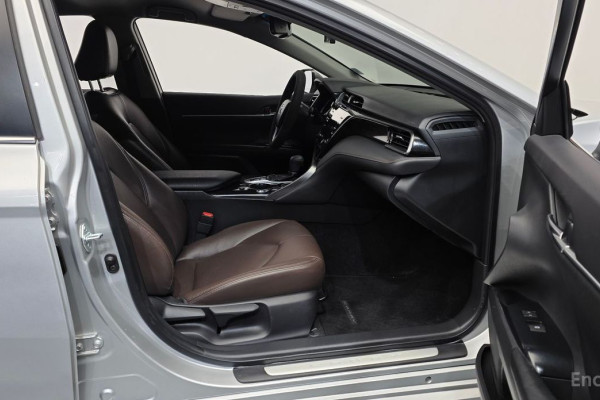 2021 Toyota Camry с пробегом 51 476 км