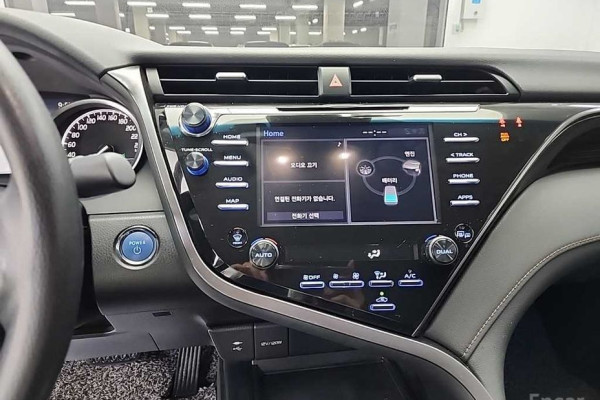 2021 Toyota Camry с пробегом 62 738 км