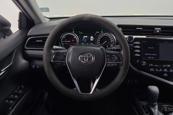 2021 Toyota Camry с пробегом 51 476 км